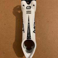 Attacco manubrio Most  Ultra light in carbonio