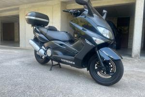 Yamaha T-Max 500