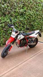 SWM SM 125 MOTARD moto 125