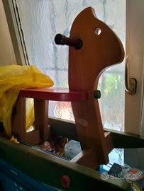 Cavallo a dondolo