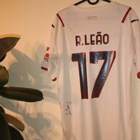 AC Milan signed Leao 17