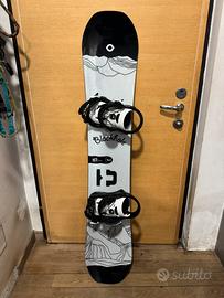 BLACKHOLE B1 Snowboard Freestyle 152 + attacchi