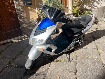 PeugeotModelloX Fight 50 (per 2)