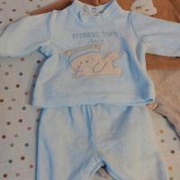 2 tutine maglia + pantaloni pari al nuovo