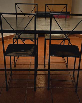 Tavolo e sedie Moka di Flexform