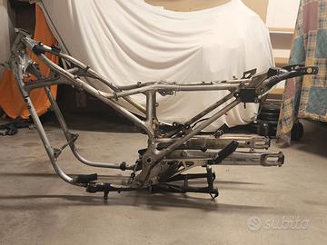 Telaio Honda VF 400 NC 13 anno 1998