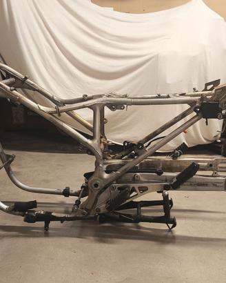 Telaio Honda VF 400 NC 13 anno 1998