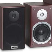 2 diffusori 2 vie surround con due subwoofer di 13