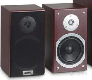 2 diffusori 2 vie surround con due subwoofer di 13