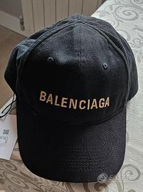 cappello balenciaga originale