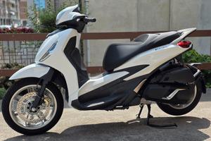 Piaggio Beverly 400 i.e. nuovo KM 0