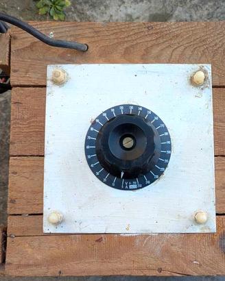 AUTOTRASFORMATORE VARIABILE MARCA ismet 220VAC