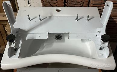 Lavabo per disabili