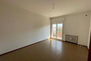 Appartamento di 160 m² con 5 locali e box auto a F