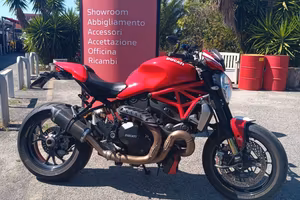 Ducati Monster 1200 R