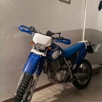 YAMAHA TT 600 R 