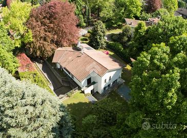 VILLA SINGOLA A TRADATE