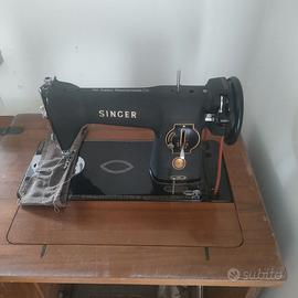 Macchina da cucire Singer con mobiletto mod. 15M