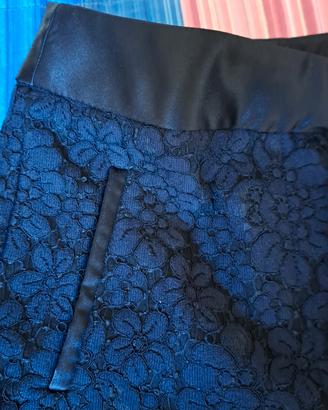 pantaloni merletto blu e raso nero