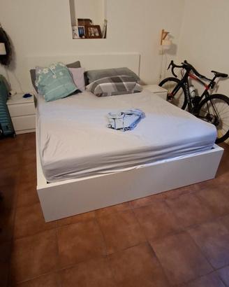 Letto matrimoniale  a contenitore