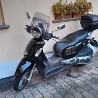 Aprilia scarabeo 500
