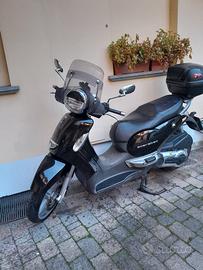 Aprilia scarabeo 500