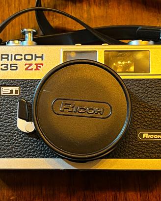 Fotocamera analogica Ricoh 35 ZF