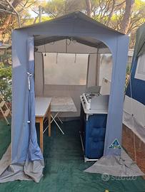 Cucinotto per campeggio e roulotte