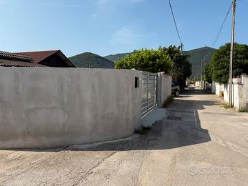 Porzione di bifamiliare con giardino