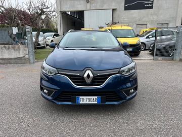 Renault Megane Mégane Sporter dCi 8V 110 CV EDC En