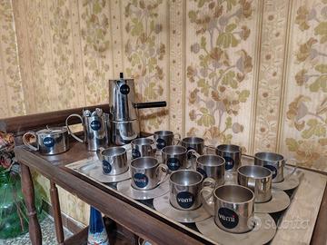 Servizio antico mai usato