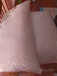 2 cuscini nuovi