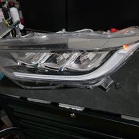 faro sx Toyota yaris 2021
