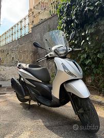 PIAGGIO BEVERLY S 400 – PARI AL NUOVO