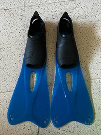 Pinne per snorkelong e apnea.
