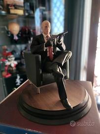 Collector Edition HITMAN - Statua, Artbook, Gadget