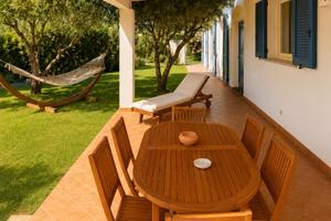 Villa di Lusso a 50 m dal Mare con 500 mq Giardino