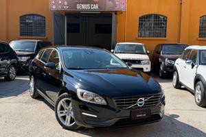 Volvo V60 D4 R-design Momentum