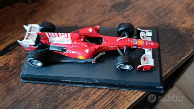 Ferrari miniatura 