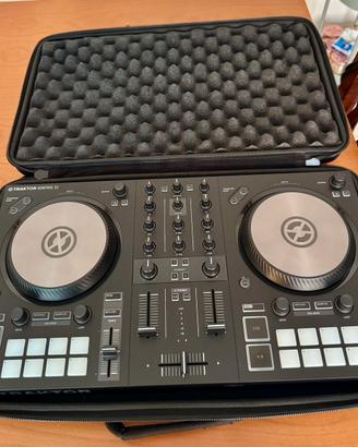 NI Traktor Kontrol S2 MK3 Pari al nuovo