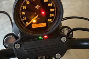 Harley-Davidson Sportster 883