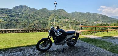 Super Soco TC Max (125 cc elettrico)