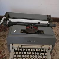 macchina da scrivere olivetti linea 98