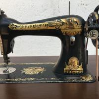 Macchina da cucire Singer vintage