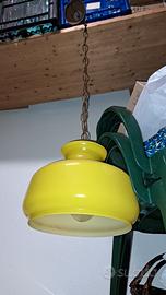 Lampadario in vetro giallo