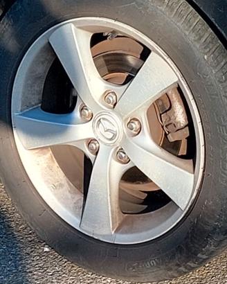 Cerchi e gomme Mazda