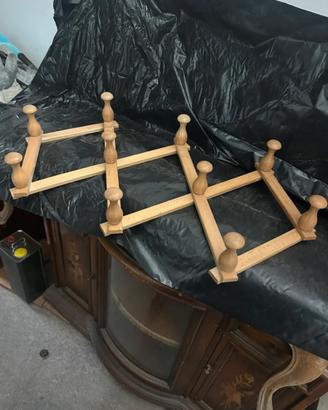 Appendiabiti in legno
