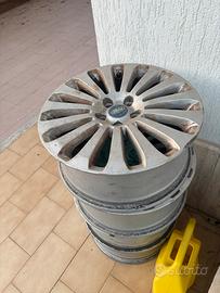 4 cerchioni ford da 17”
