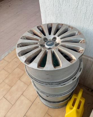 4 cerchioni ford da 17”
