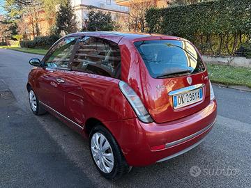 Lancia Ypsilon 1.3 MJT 75 CV Platino disel